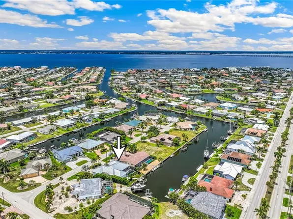 2477 Sierra LN, PUNTA GORDA, FL 33950