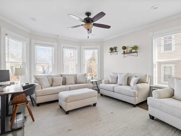 143 North St #1, Salem, MA 01970