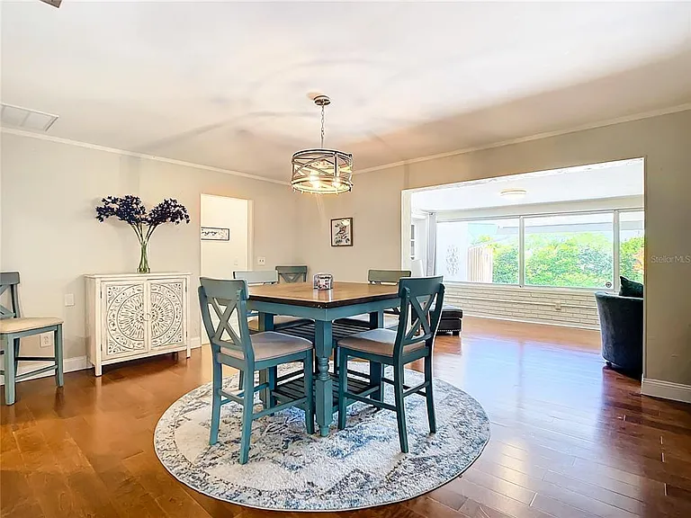 2250 Watrous Dr — Photo 10
