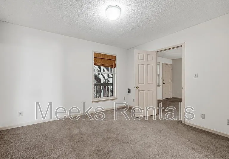 1655 6th Ave — Photo 12
