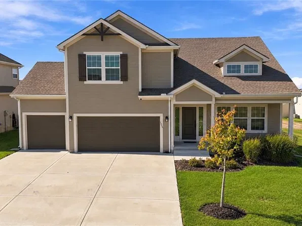 1520 N 162nd Cir, Basehor, KS 66007