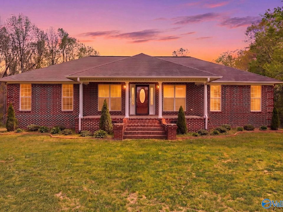 1st image of 411 Garden Gate Cir