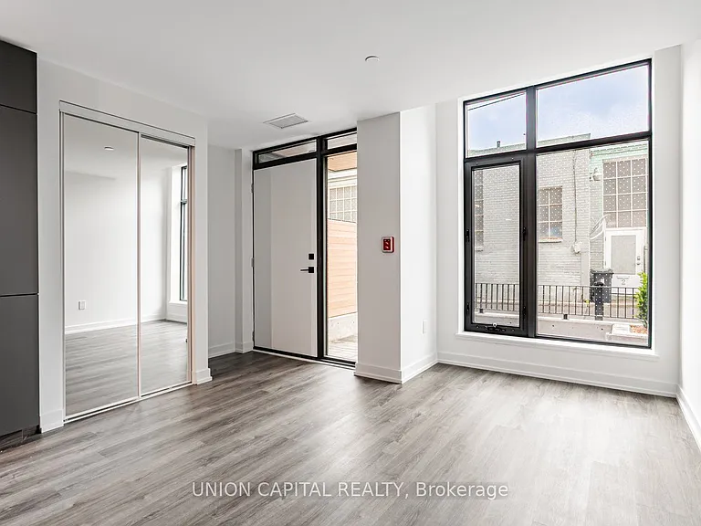 28 Eastern Ave #Townhouse 109 — Photo 9