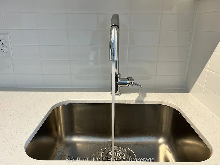 15 Ellerslie Ave #2301 — Photo 9