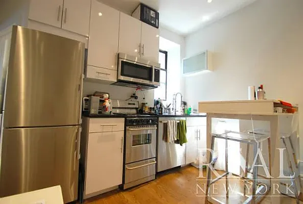 Rented by REAL New York | media 20