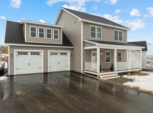 13 Eisenhower Dr, Rochester, NH 03867