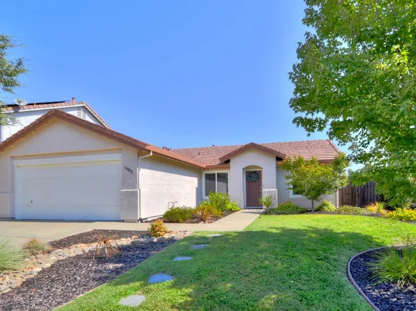 1902 Crystal Ct, Rocklin, CA 95765