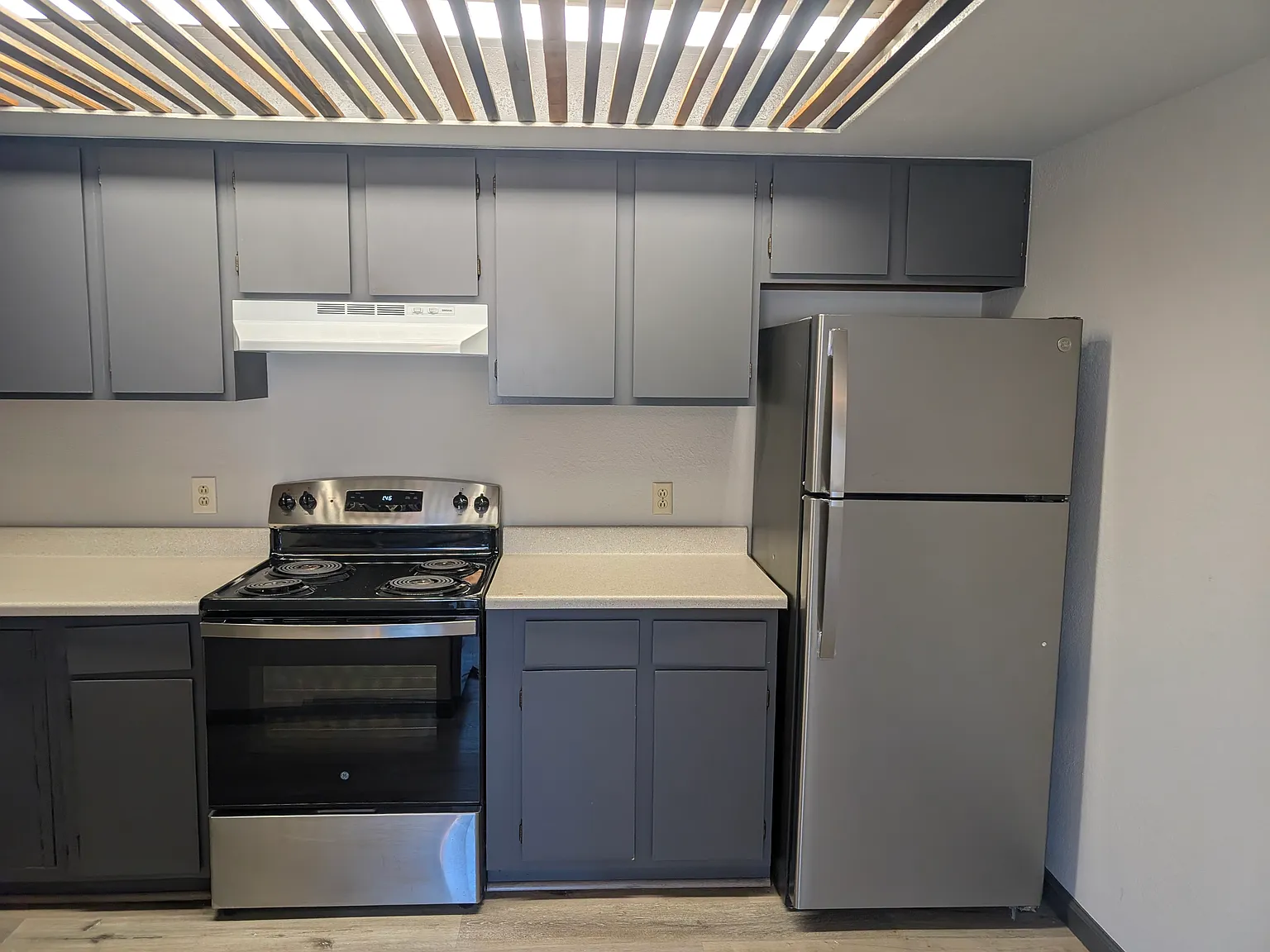 2 bed, 750 sqft, $1,300 — Photo 4