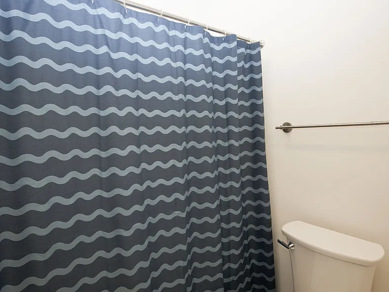381 James St — Photo 40