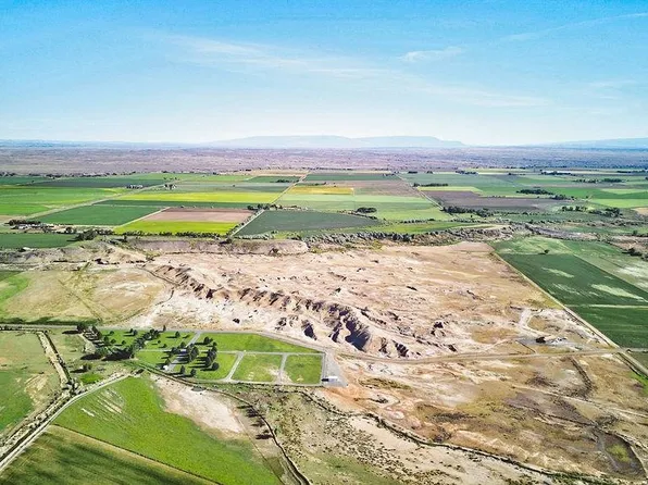 899 Lane 37, Burlington, WY 82411