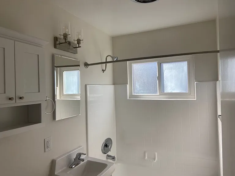 Antone Apartments — Photo 130