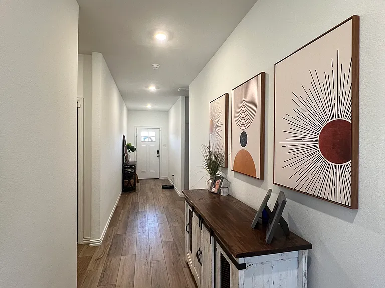 1105 Misty Brook Dr — Photo 3