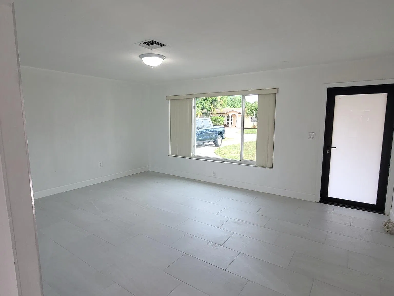 3 bed, 1453 sqft, $3,000 — Photo 3