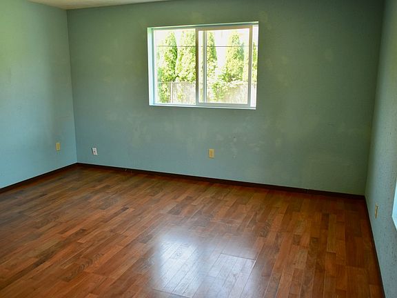 5th image of 111 S 24th St
