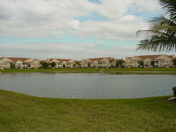 4th image of 1750 Concordia Lake Cir Unit 101