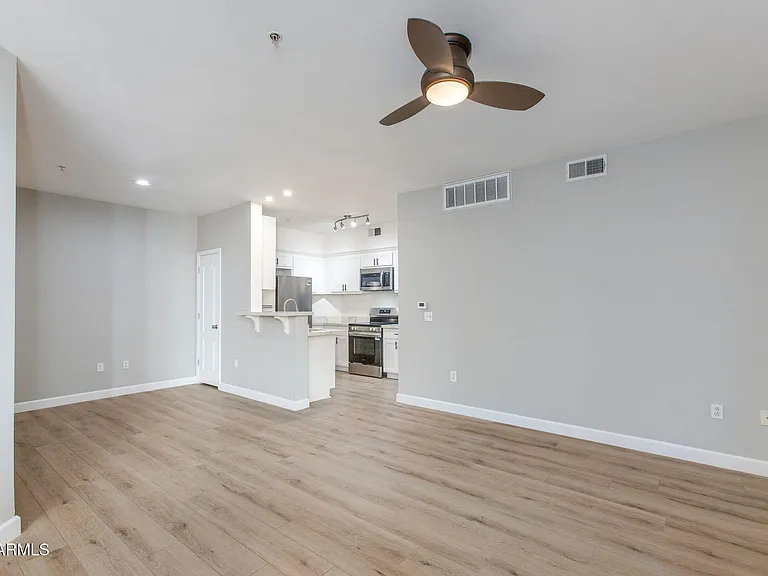 1701 E Colter St #218 — Photo 7