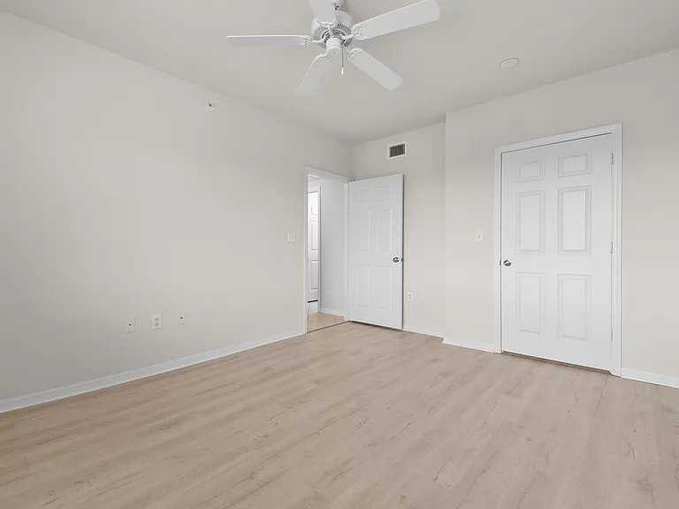 6556 Emerald Dunes Dr #302 — Photo 12