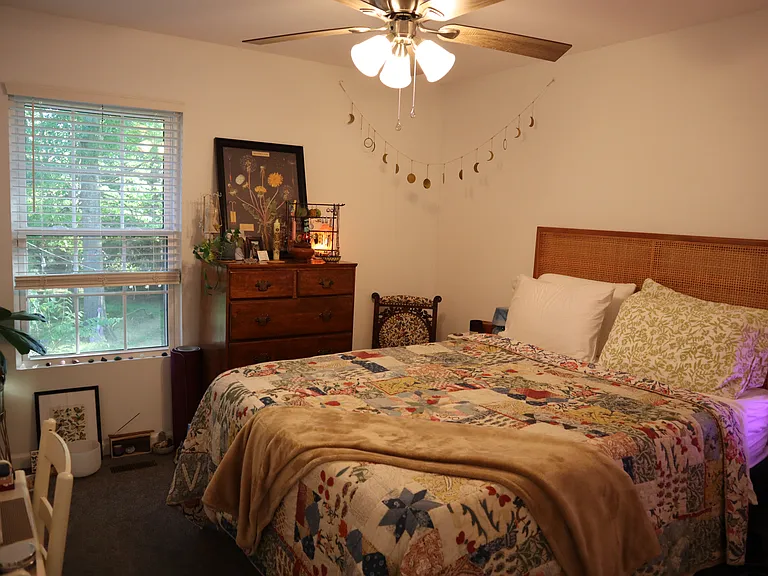 Chesterton Ct — Photo 14
