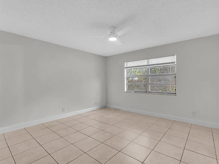 2510 Riverside Dr #2510 — Photo 34