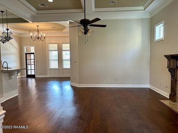 4th image of 511 Cedar Lake Dr
