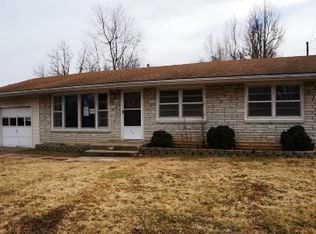 714 E Pearl St, Aurora, MO 65605