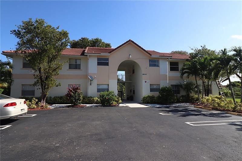 1st image of 4065 NW 114th Ave