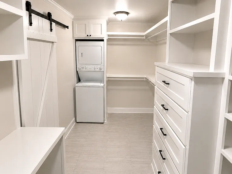 638 Brooks Ave — Photo 11