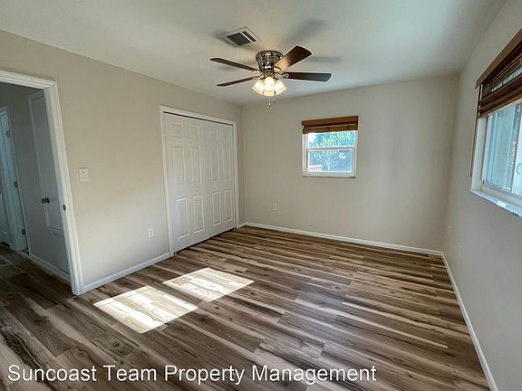 4th image of 2045 Oyster Creek Dr