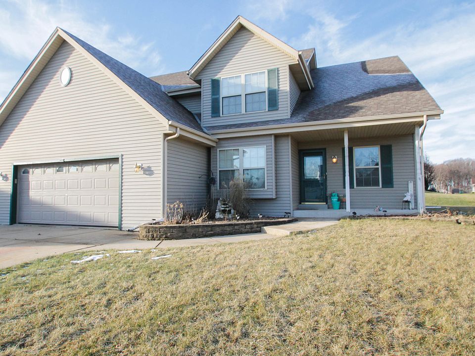 1st image of 973 Bluebird Ct