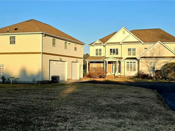 2828 Garland Atwater Jr Ct, Virginia Beach, VA 23456