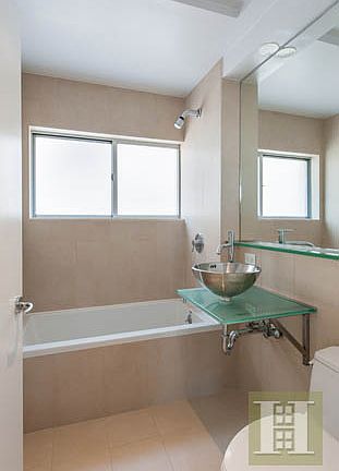 4th image of 297 Driggs Ave APT 8B