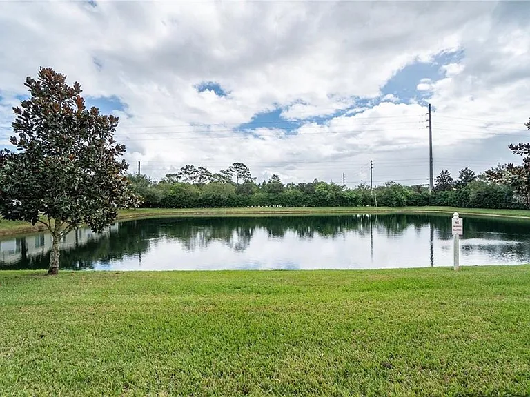 3595 Sanctuary Dr — Photo 15