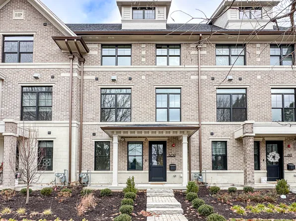 609 Franklin Ave, Naperville, IL 60540