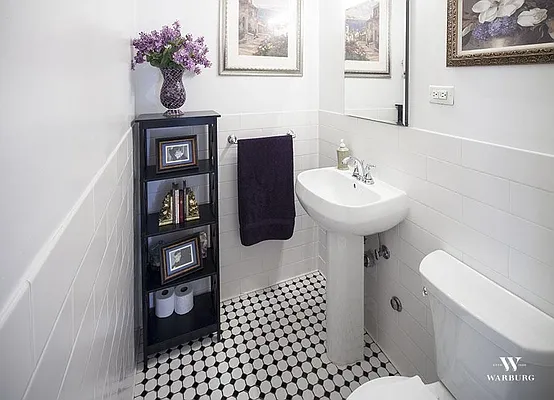 Rented by Warburg | media 17