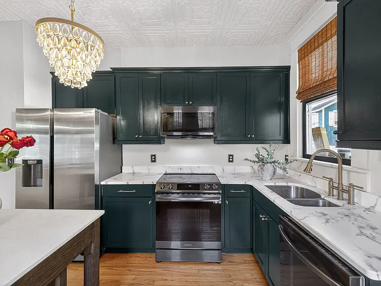2904 N Jefferson St — Photo 15