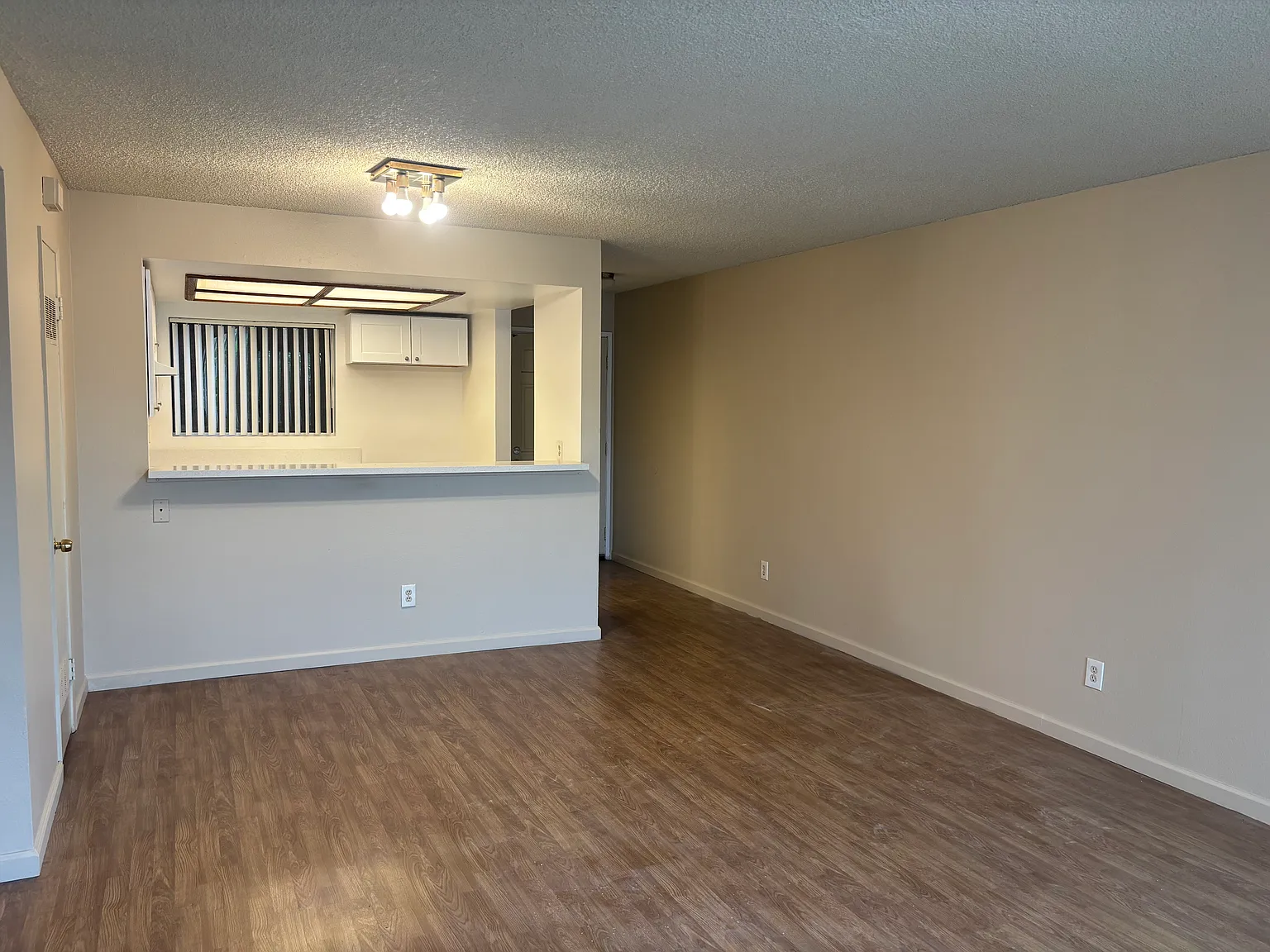 2 bed, 950 sqft, $2,550 — Photo 4