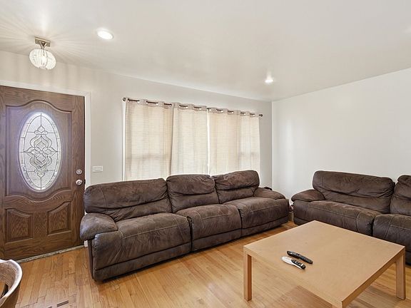 4th image of 4622 N Springfield Ave