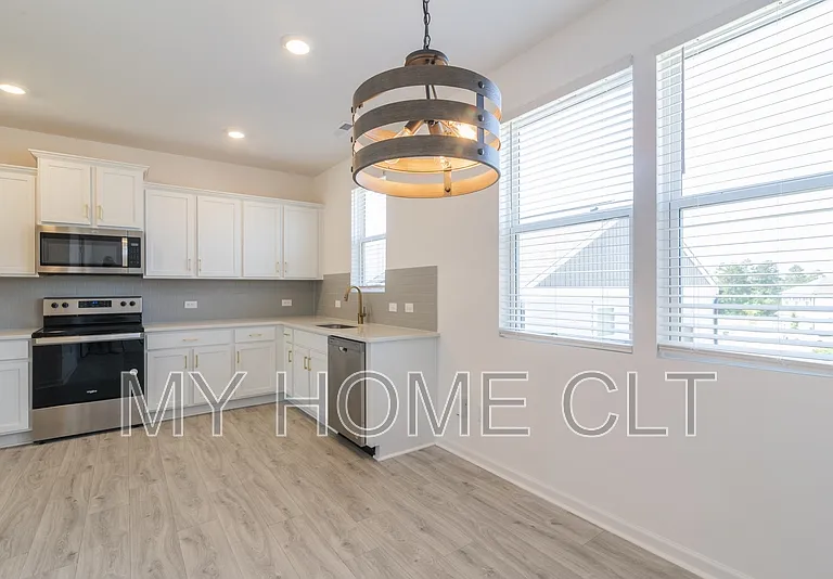 15010 Scoter St #1 — Photo 9