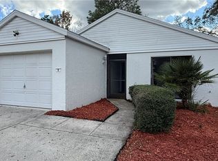 5 Jamaica St, Homosassa, FL 34446