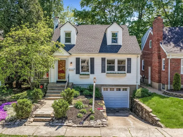 3443 Oak View Pl, Cincinnati, OH 45209