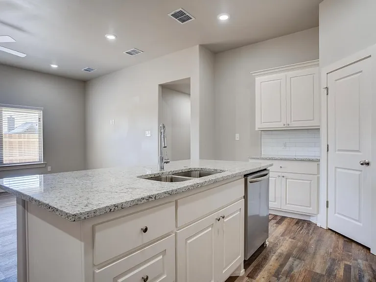 5502 122nd St #A — Photo 20