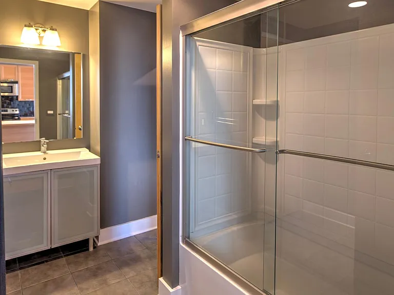 150 E Main St #403 — Photo 10