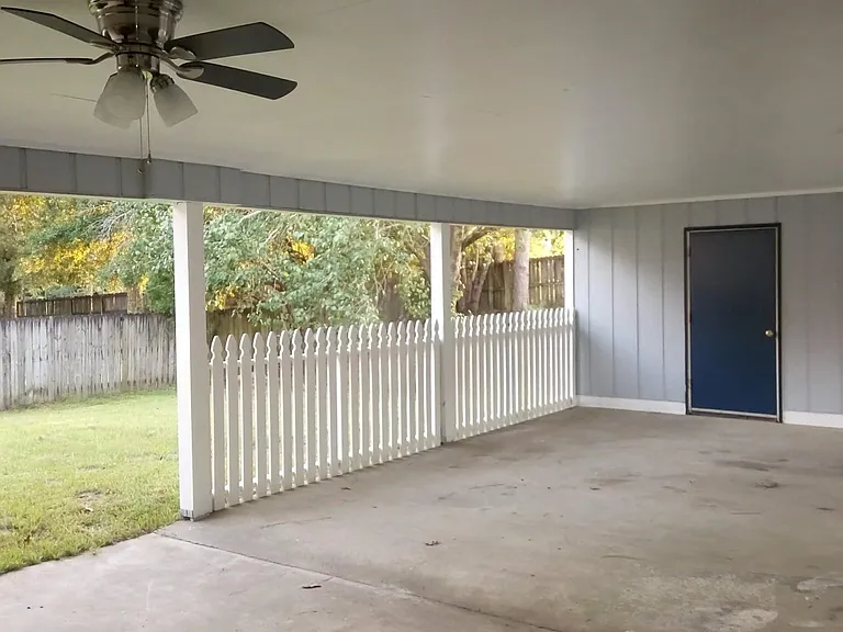 2220 Woodlea Dr W — Photo 14
