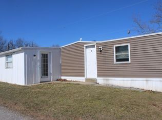 450 Ridge Rd TRAILER 3, Etters, PA 17319