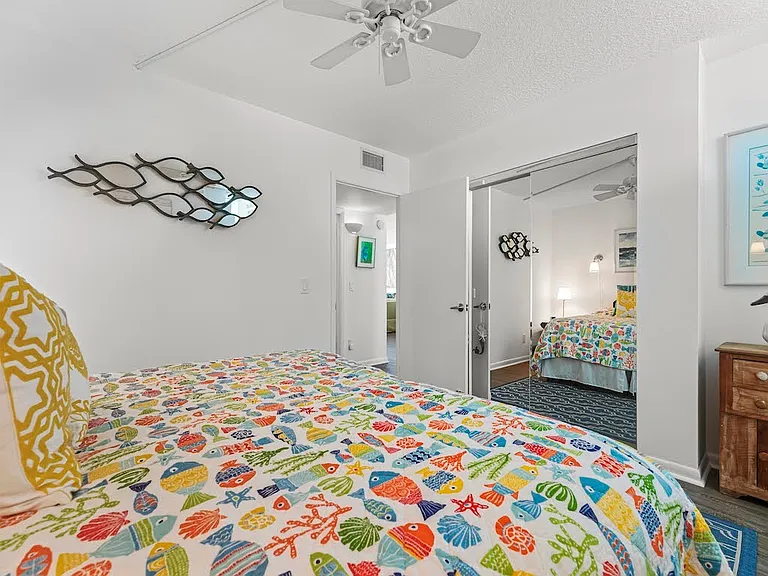 1440 Ocean Dr #2 — Photo 8