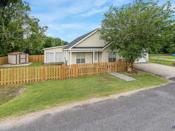 112 Mulberry St, Schriever, LA 70395