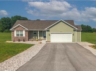 976 Girkin Rd, Bowling Green, KY 42101