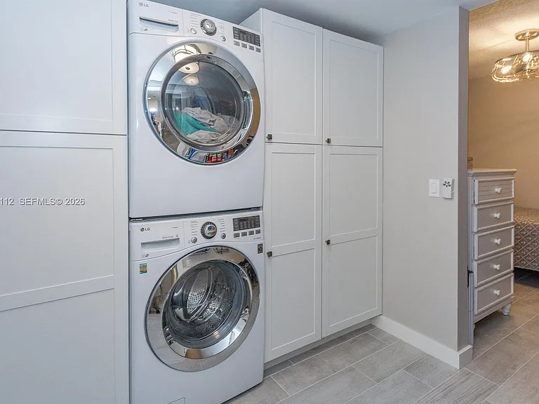 101 S Seas Dr #502 — Photo 25