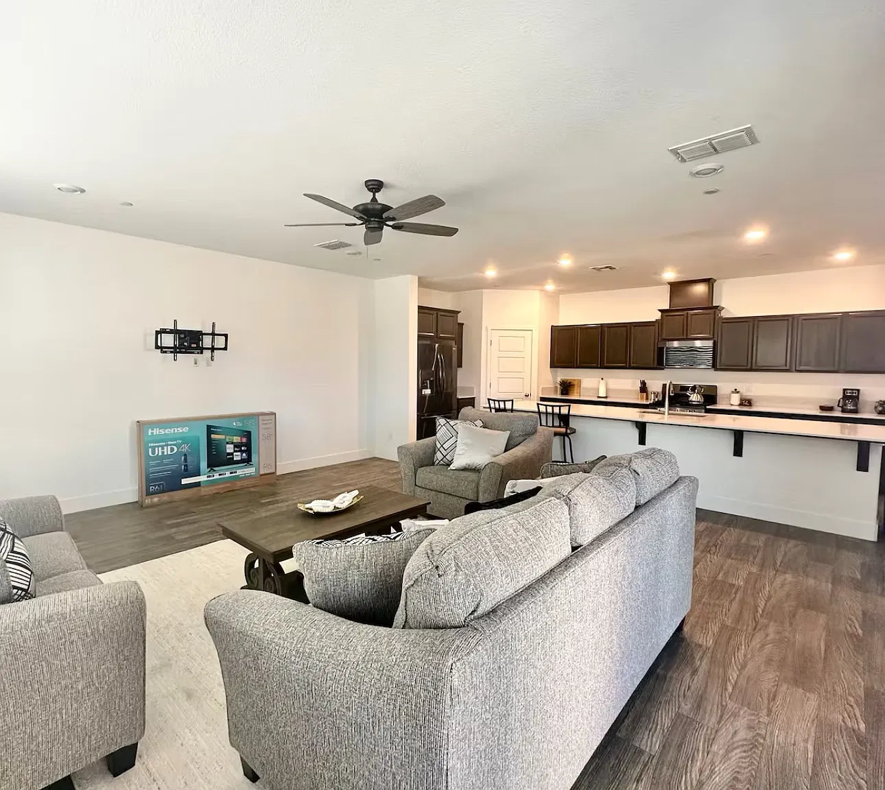 2437 Explorador Dr — Photo 3