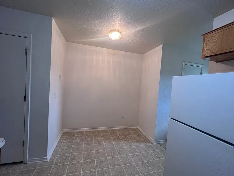 4103 Nadine Dr #B — Photo 4